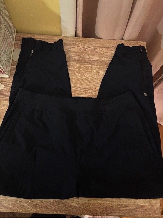 lululemon athletica Pants - Lululemon Like New Navy Jogger Pants Size 10